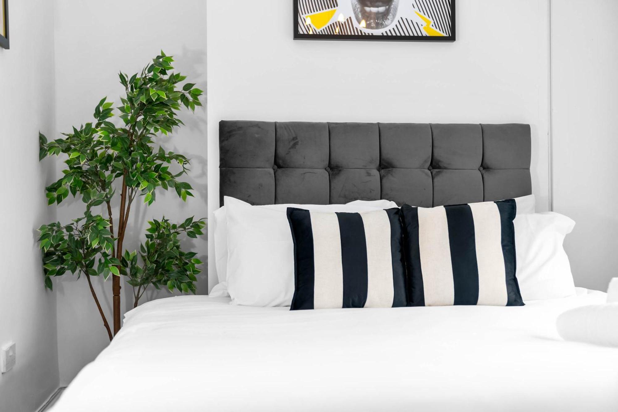 Luxury Apartment - Fast Wifi - Wolverhampton 9Apc Εξωτερικό φωτογραφία